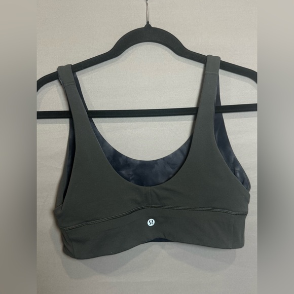 Lululemon Reversible Sports Bra, Size 10 - Picture 7 of 9